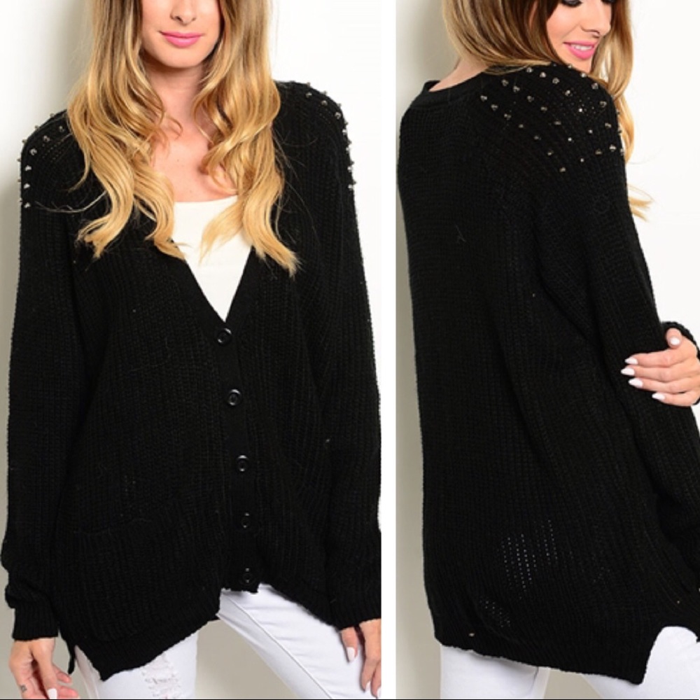 ✨NEW✨Knitted Chunky Sweater With Shoulder Spikes
